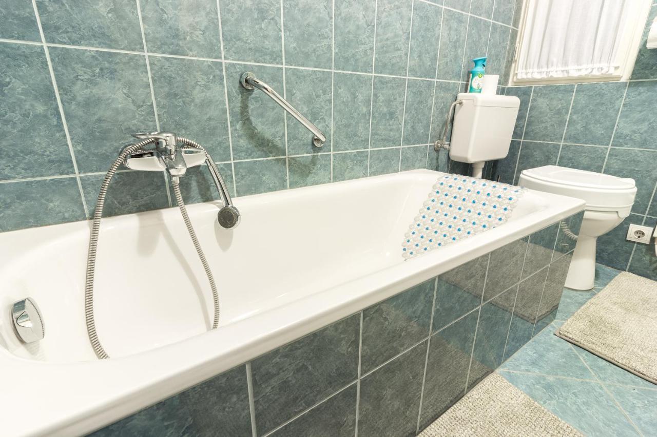Beautiful Spacious Three-Room Suite Close To Buda Castle Budapeste Exterior foto